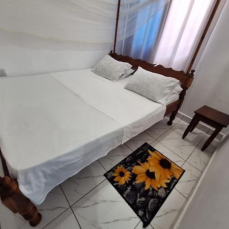 Anna Salama Mtwapa Bagian luar foto